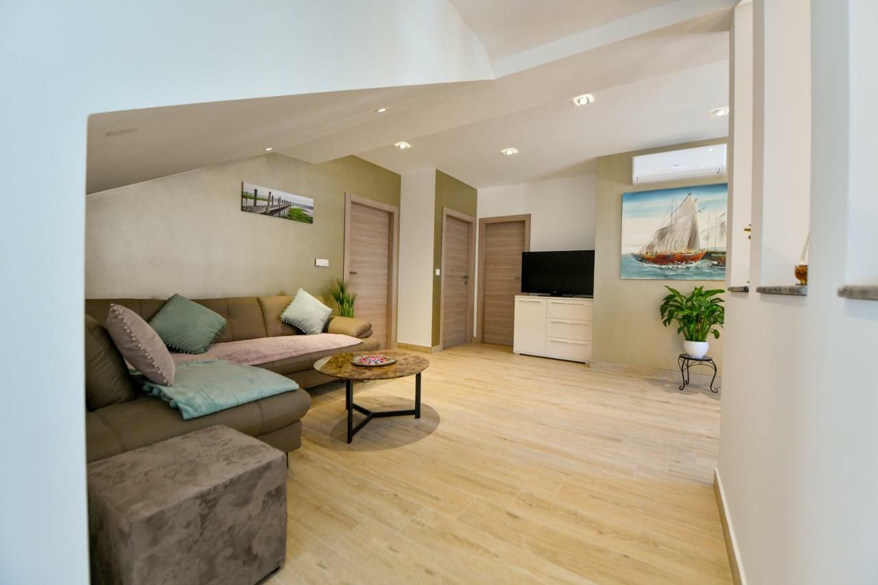 Cambi Lux Apartment Otok  Exterior foto