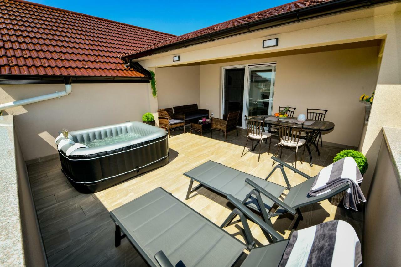 Cambi Lux Apartment Otok  Exterior foto