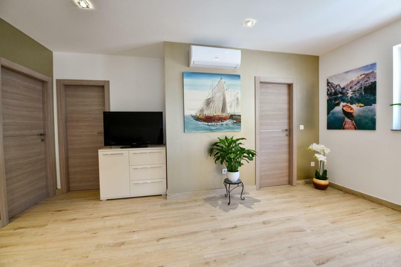Cambi Lux Apartment Otok  Exterior foto